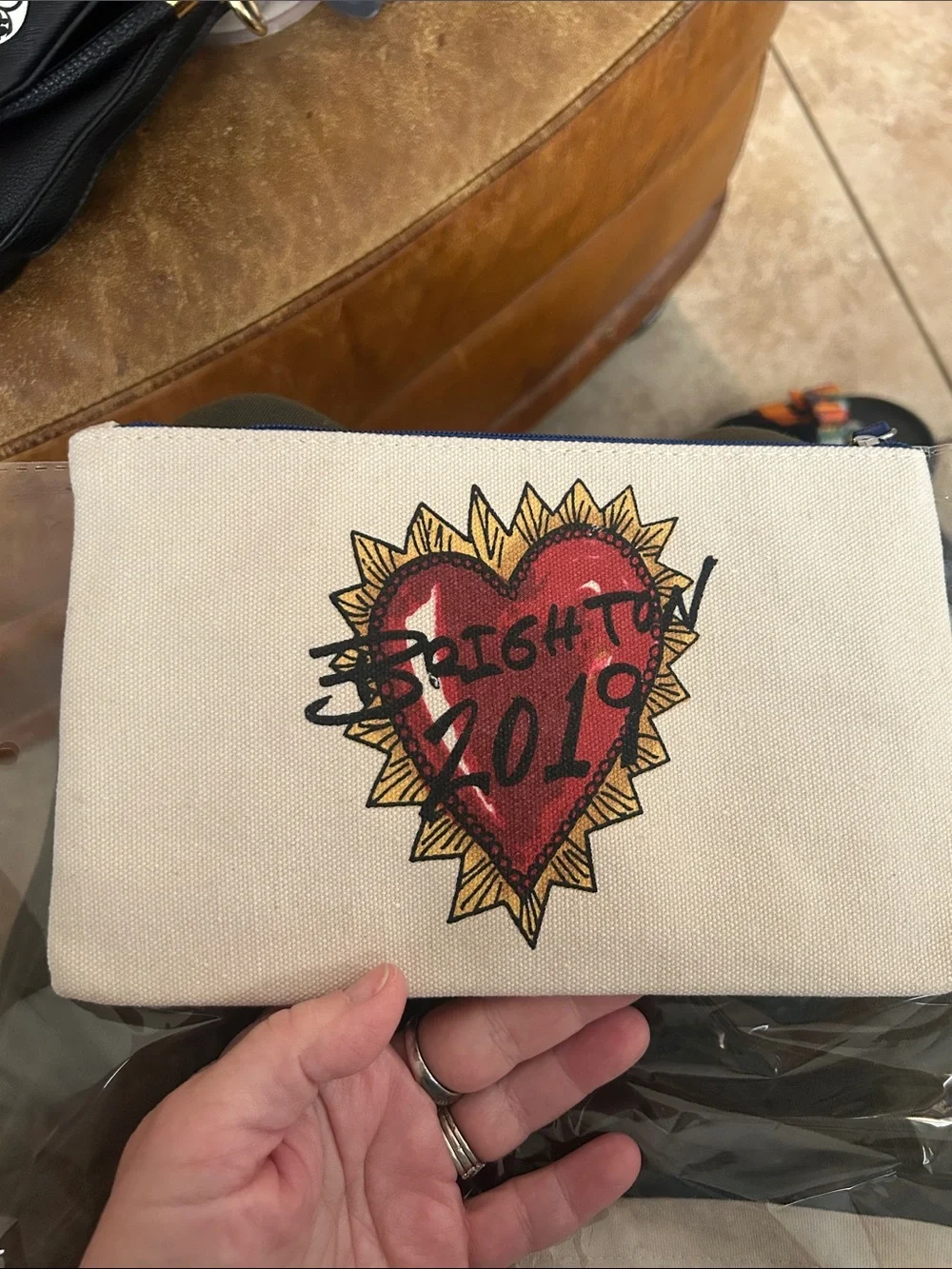 Canvas Heart Crest Zip Pouch - Multicolor
